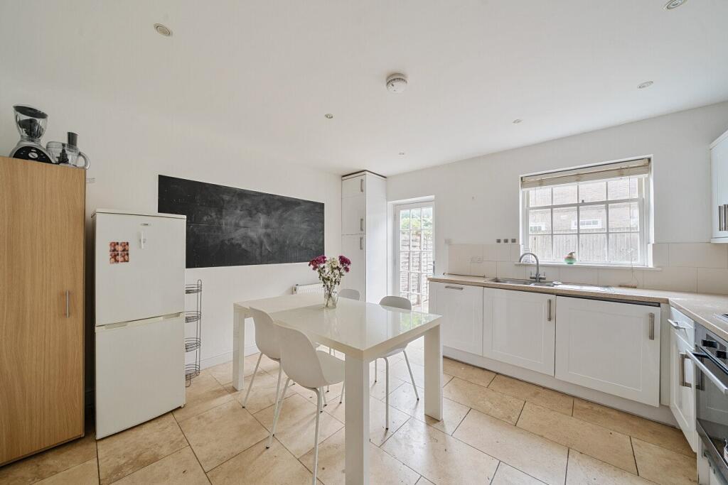 Main image of property: Chepstow Close, Lytton Grove, London, SW15