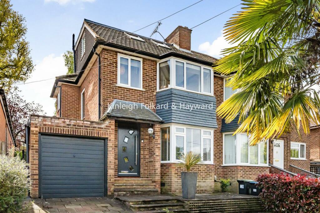4 bedroom semidetached house for sale in Silverdale, Enfield, EN2