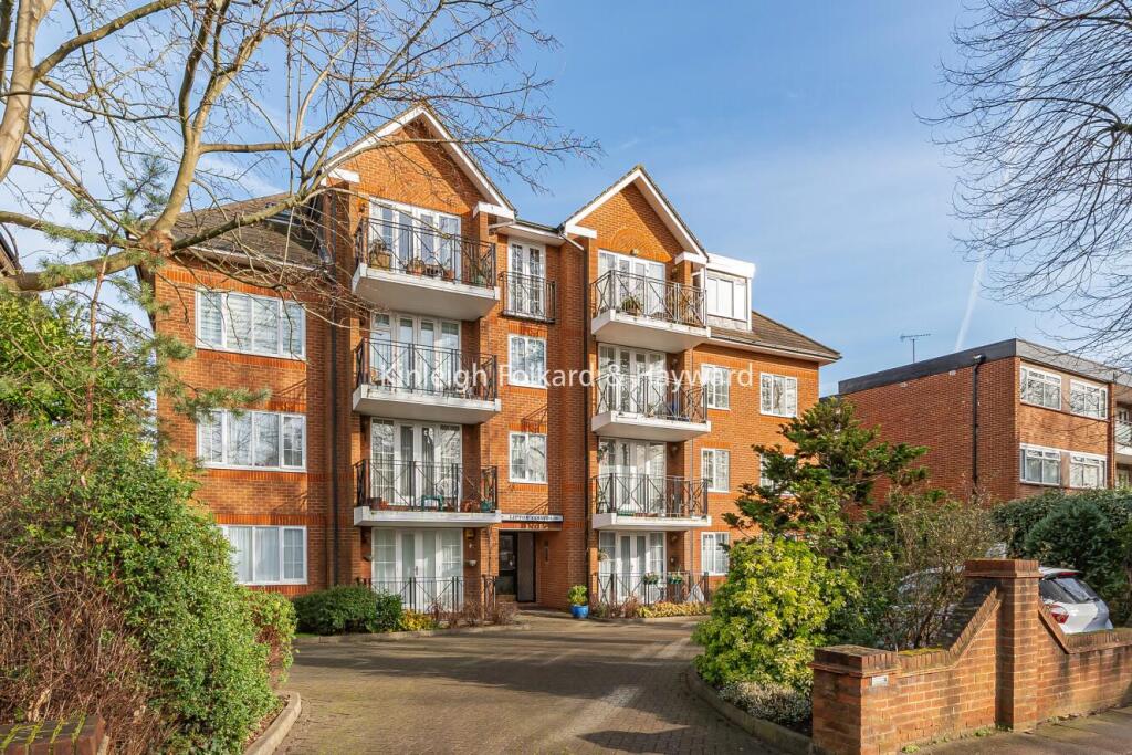 Main image of property: Chase Side, Southgate, London, N14