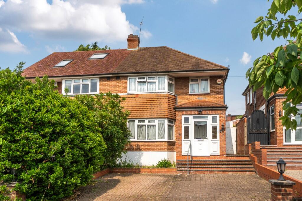 Main image of property: Morton Way, Arnos Grove, London, N14