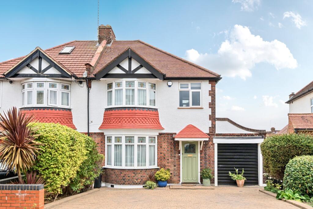 Main image of property: Ravenscraig Road, London, N11