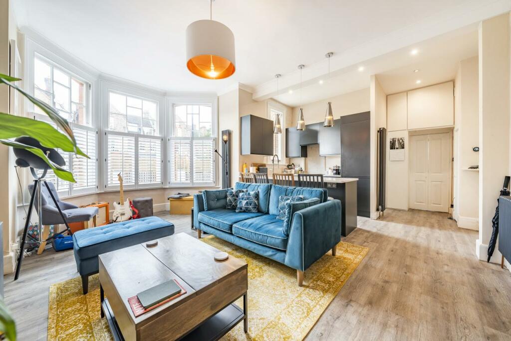 1 bedroom flat for sale in Thornton Avenue, Streatham Hill, SW2