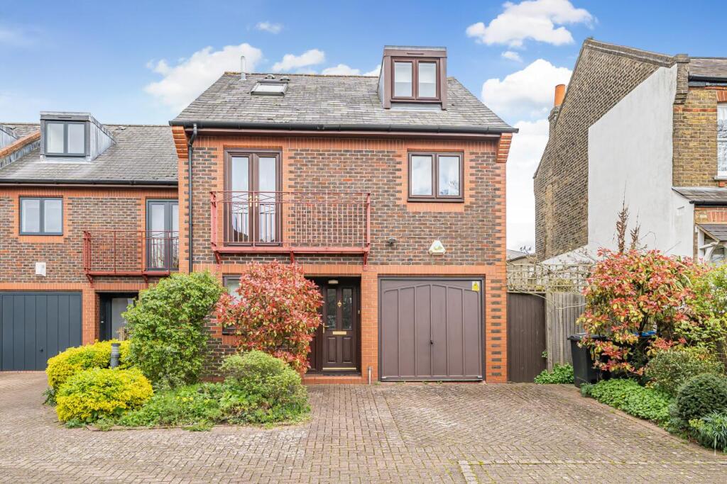 Main image of property: Arnulls Road, Streatham, London, SW16