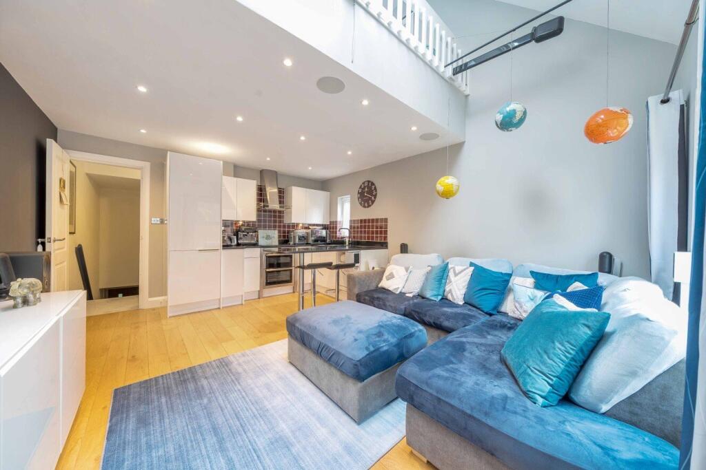 Main image of property: Kinburn Street, London, SE16