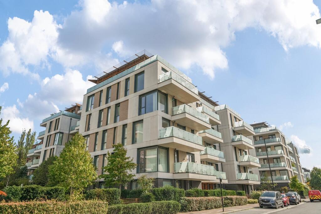 Main image of property: Quebec Way, Surrey Quays, London, SE16