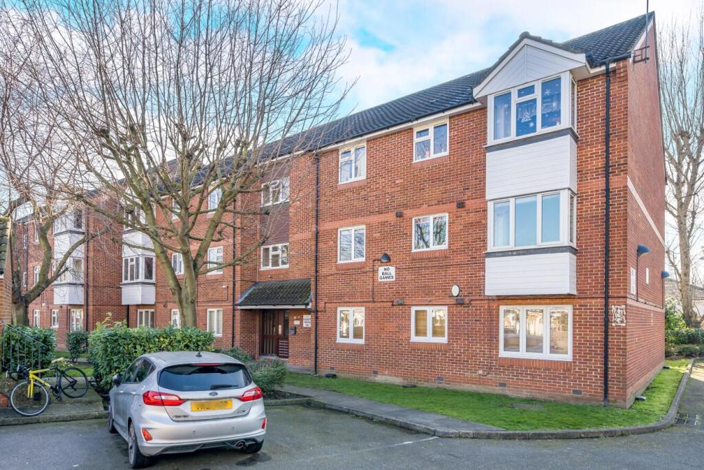 Main image of property: Stevenson Crescent, Bermondsey, London, SE16