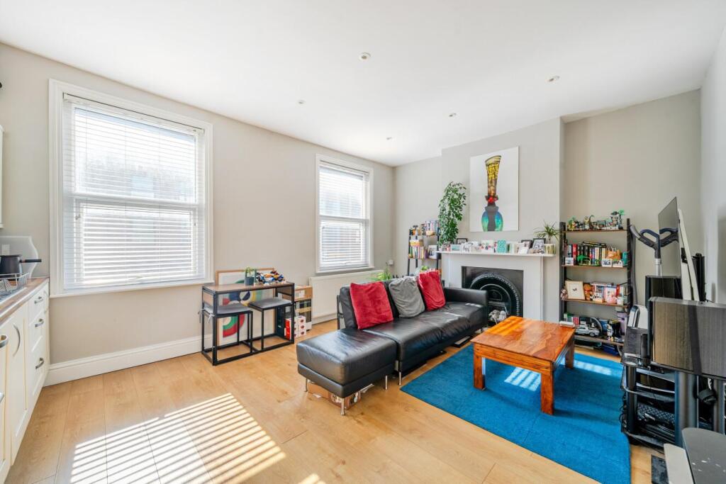 Main image of property: Tooting High Street, Tooting, London, SW17