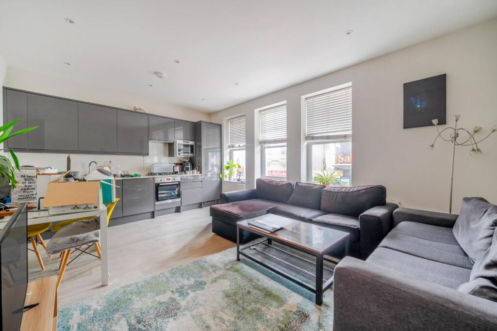 Main image of property: Tooting High Street, Tooting, SW17