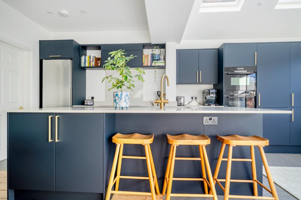 Main image of property: Derinton Road, London, SW17