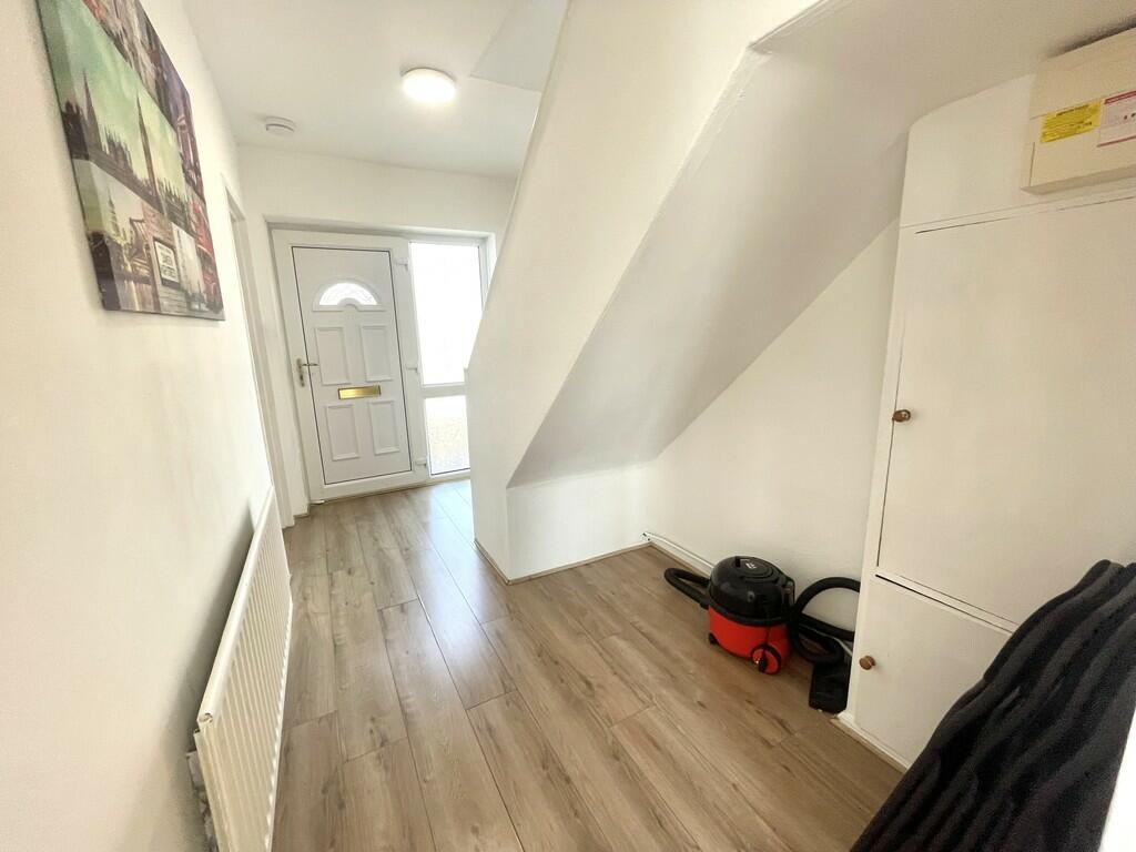 Additional property image - Cambridge Road, Canterbury