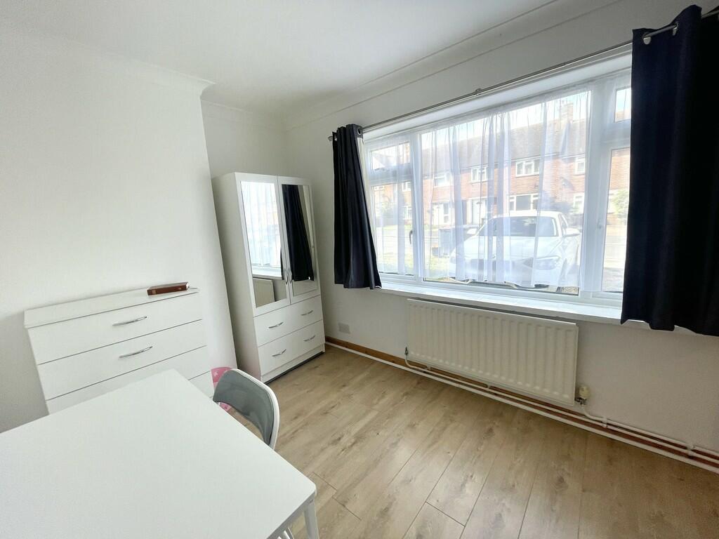 Additional property image - Cambridge Road, Canterbury