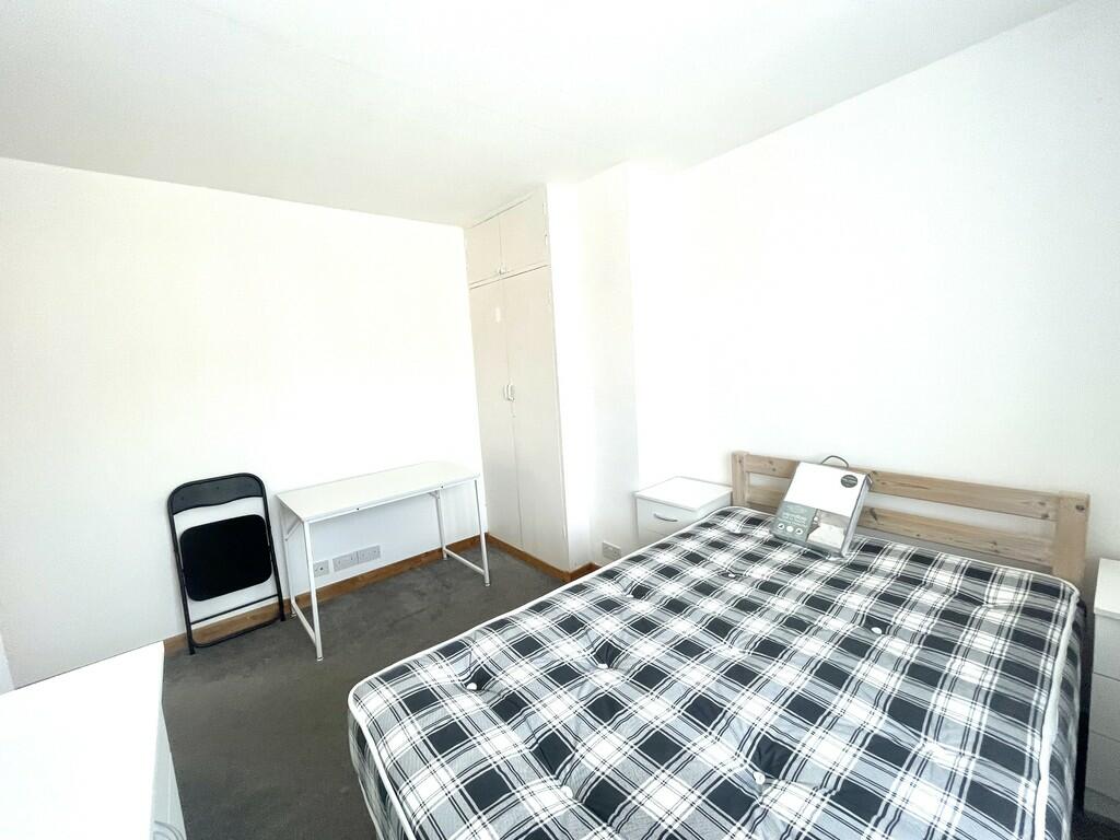 Additional property image - Cambridge Road, Canterbury