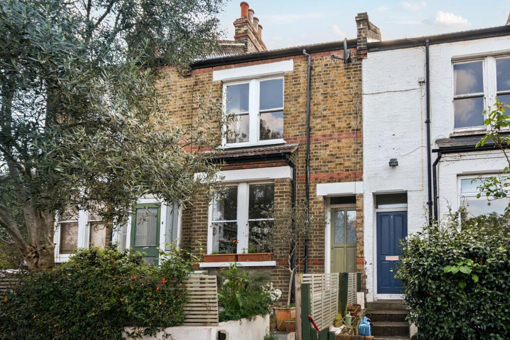 Main image of property: Dunkirk Street, West Norwood, London, SE27
