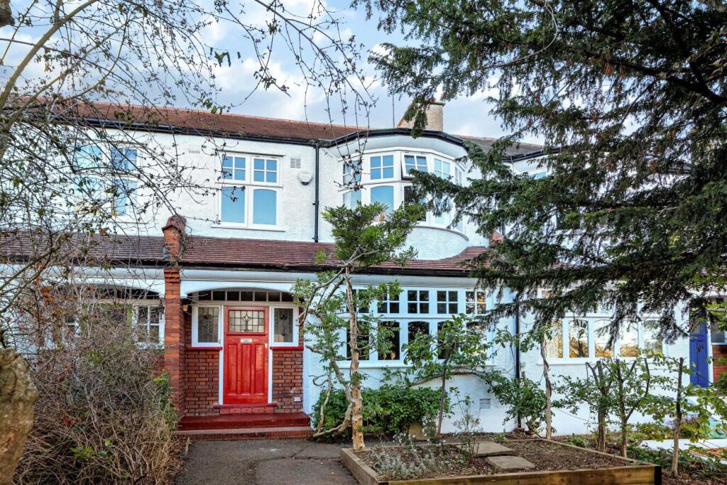 Main image of property: Rosendale Road, London, SE21