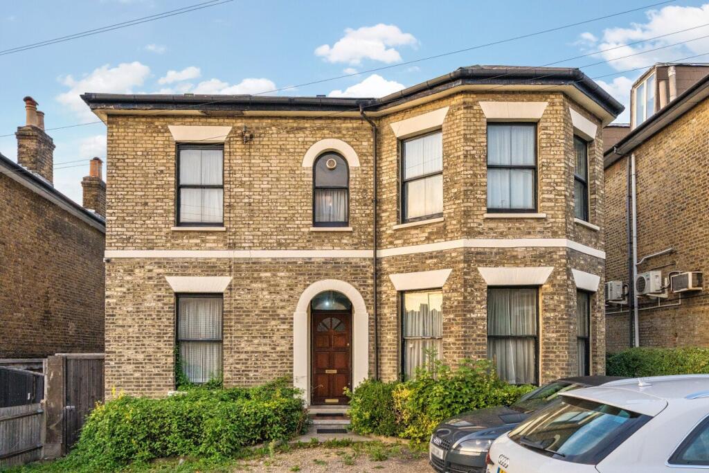 Main image of property: Thurlow Park Road, London, SE21