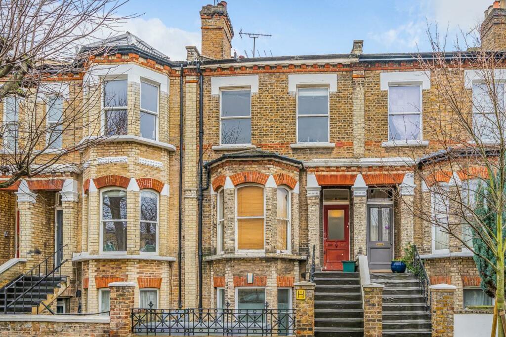 2 bedroom flat for sale in Kingsgate Road, West Hampstead, NW6