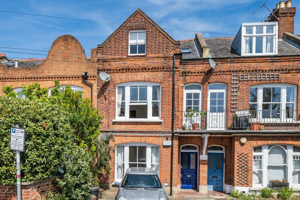 2 bedroom flat for sale in Felsham Road, Putney, SW15