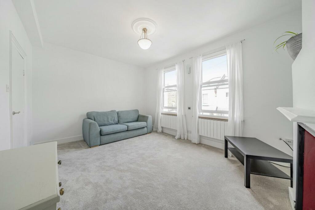 2 bedroom flat for sale in Mascotte Road, Putney, SW15