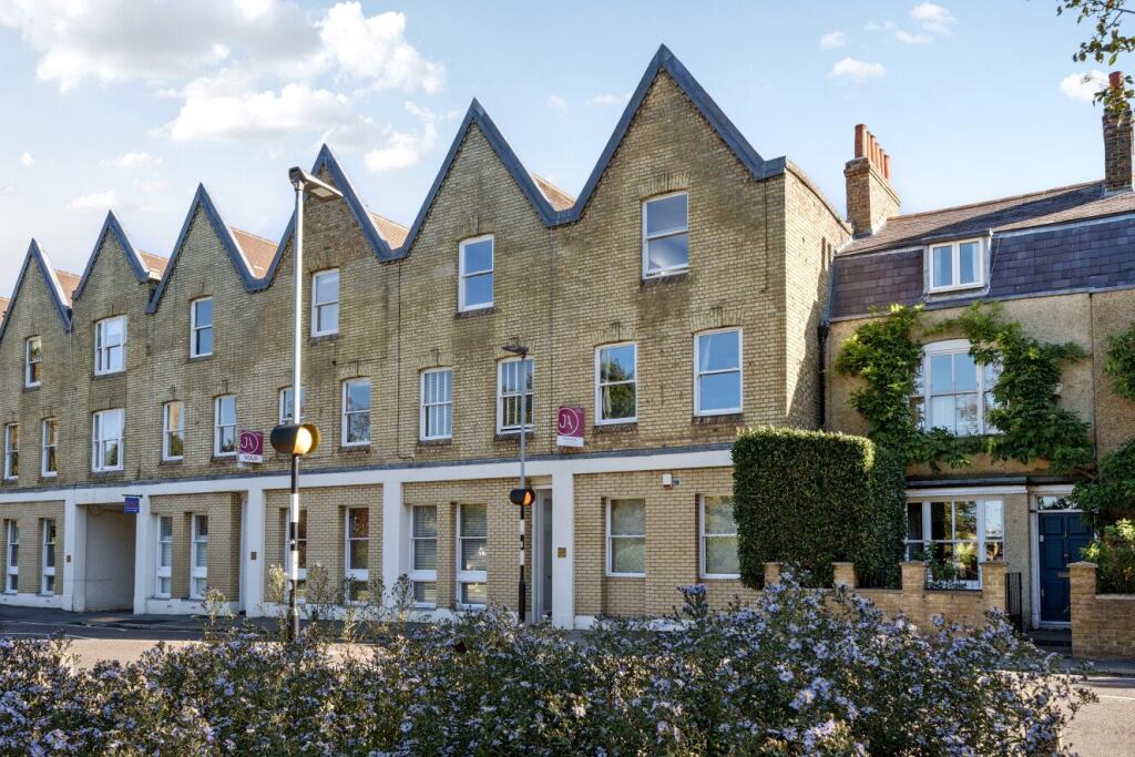 Main image of property: Sheen Lane, London, SW14