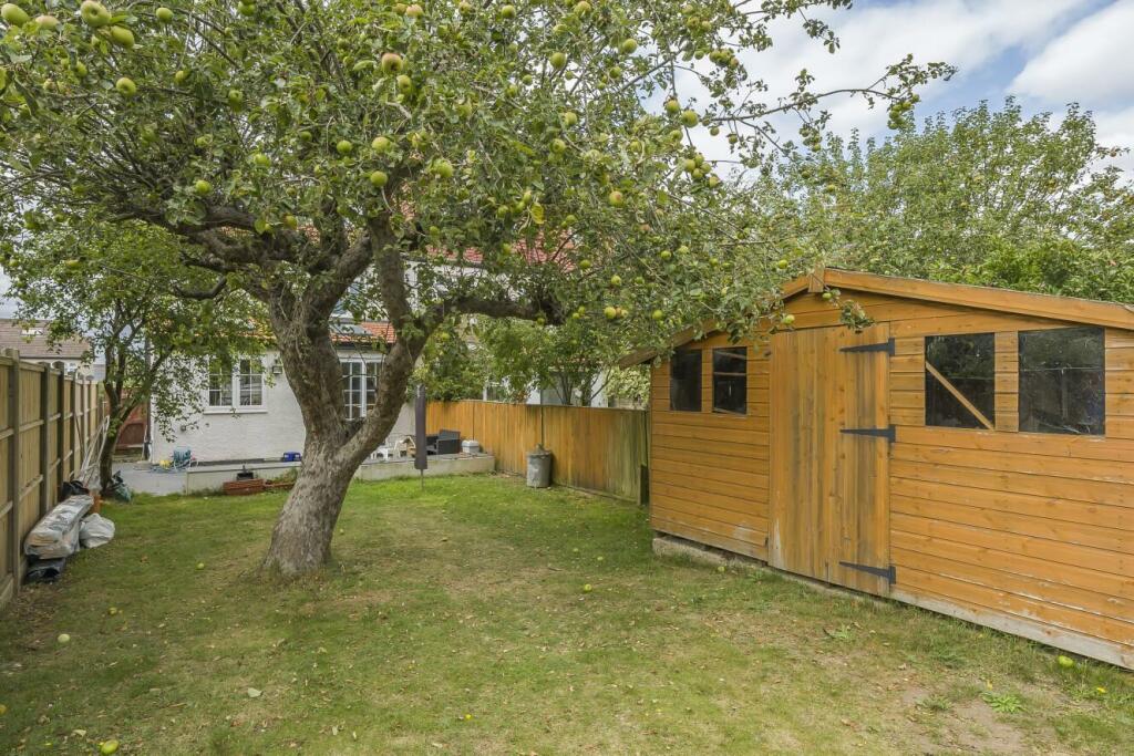Additional property image - Pickhurst Rise, West Wickham