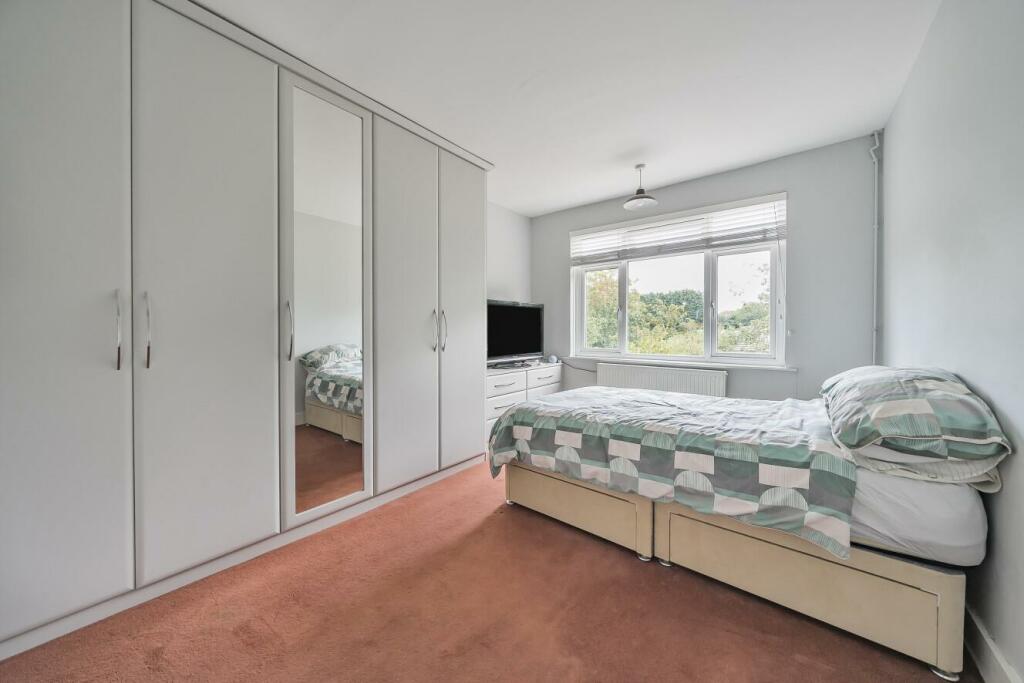 Additional property image - Pickhurst Rise, West Wickham