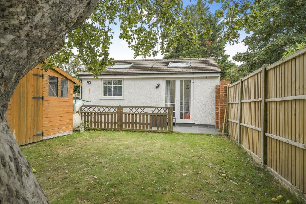 Additional property image - Pickhurst Rise, West Wickham