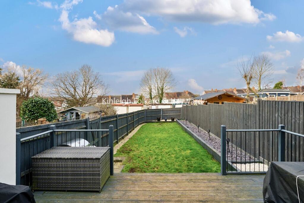 Additional property image - Pickhurst Rise, West Wickham