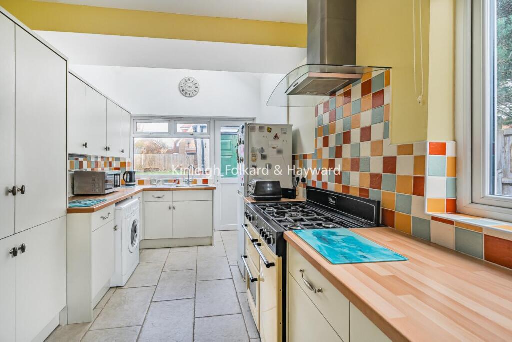 Additional property image - Woodmere Close, Croydon