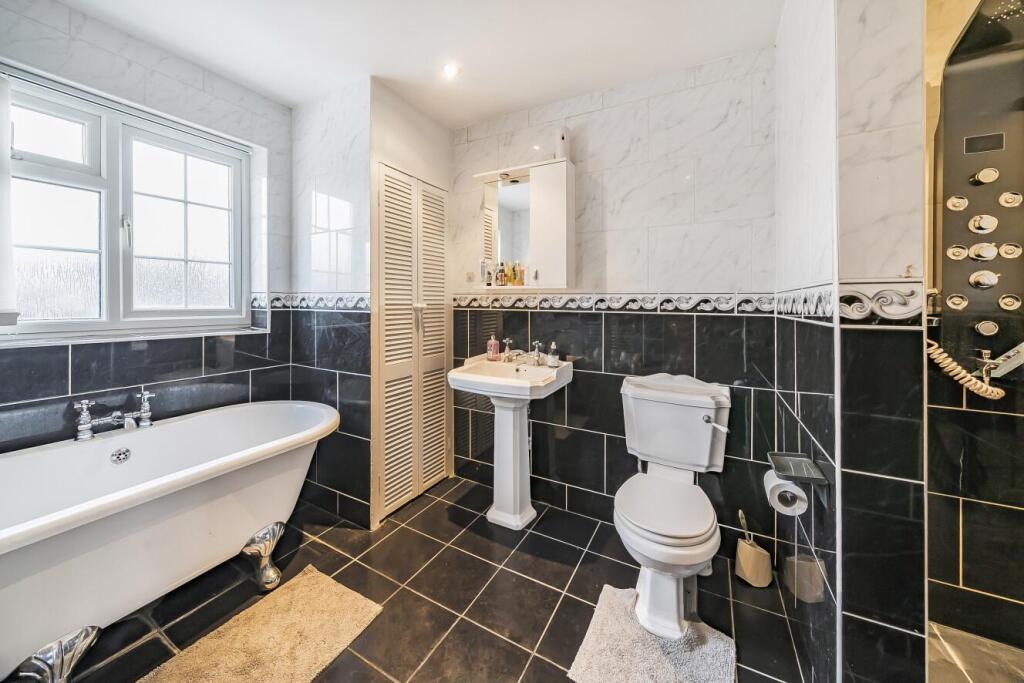 Additional property image - Gwynne Avenue, Shirley