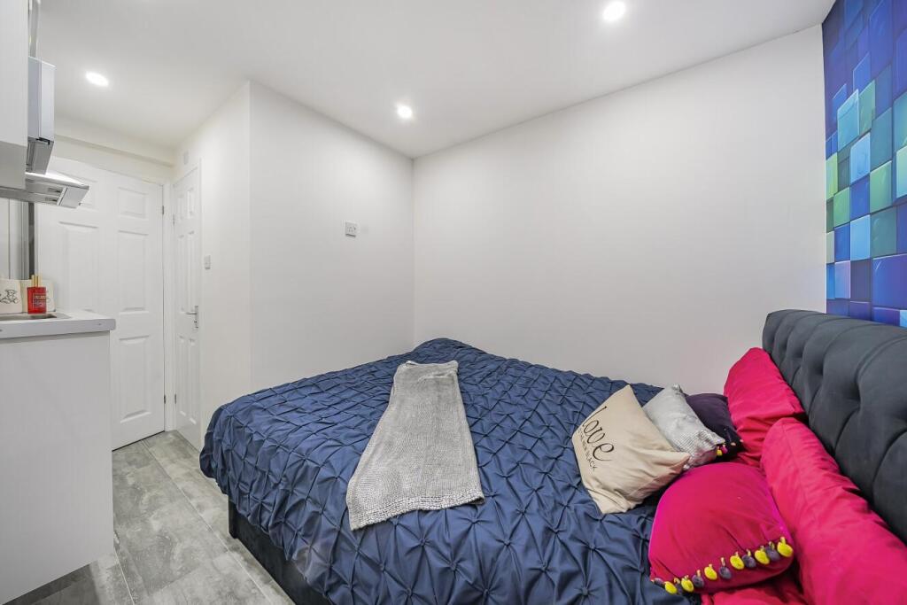 Additional property image - Gwynne Avenue, Shirley
