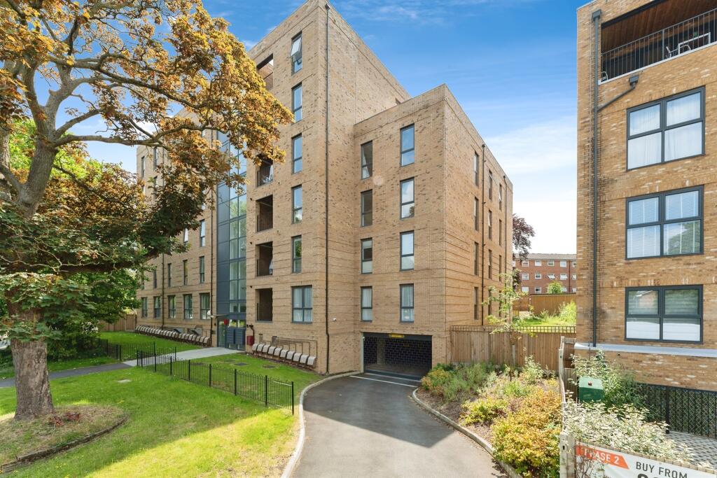 Additional property image - Fairfield Road, Croydon