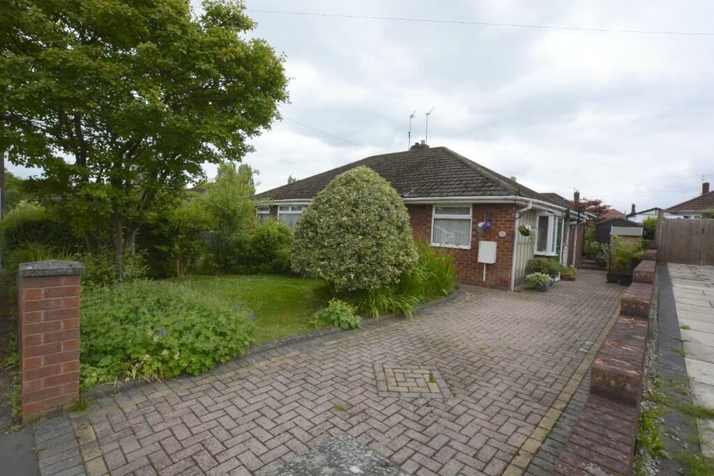 2 bedroom semidetached bungalow for sale in Marsland Close, Dane Bank, M34