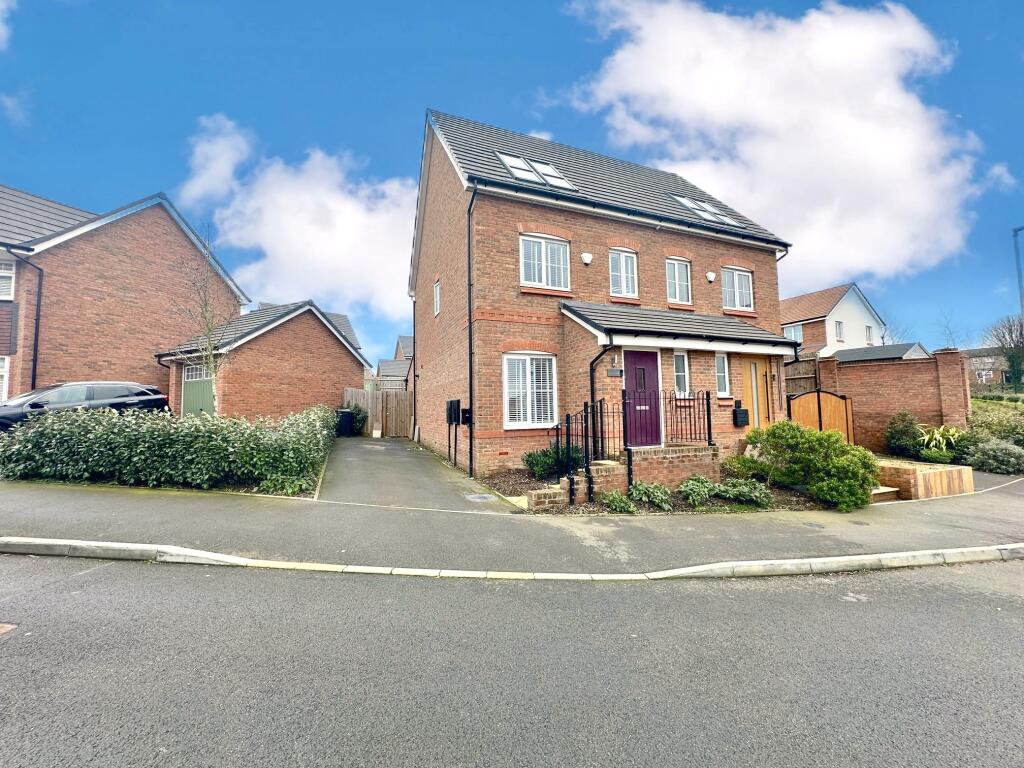 3 bedroom semidetached house for sale in Montagu Drive, Bilston, Wolverhampton, WV14