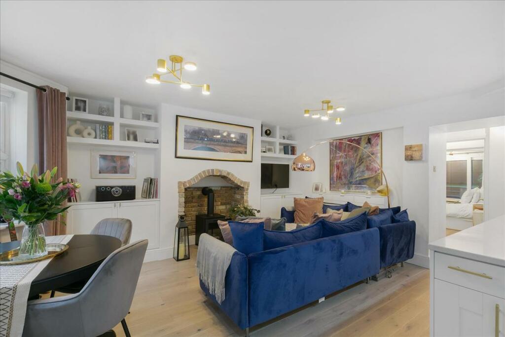 2 bedroom apartment for sale in Comeragh Road, West Kensington, London, W14