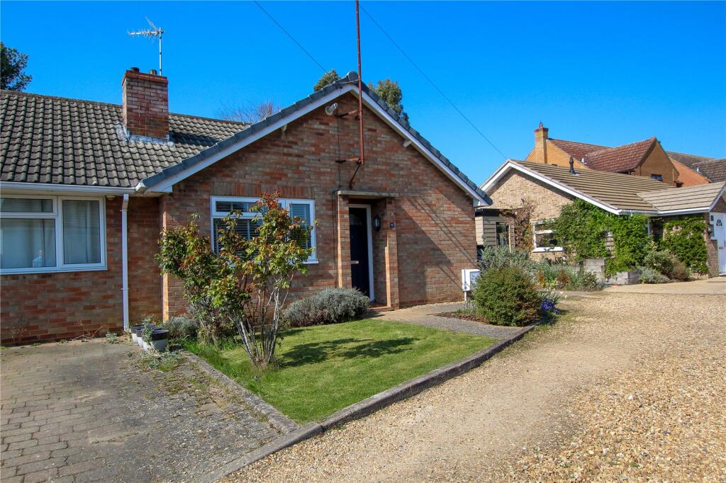 Main image of property: Holme Close, Oakington, Cambridge, Cambridgeshire, CB24