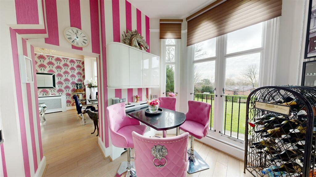 Additional property image - Wilhelmina Close, Leamington Spa
