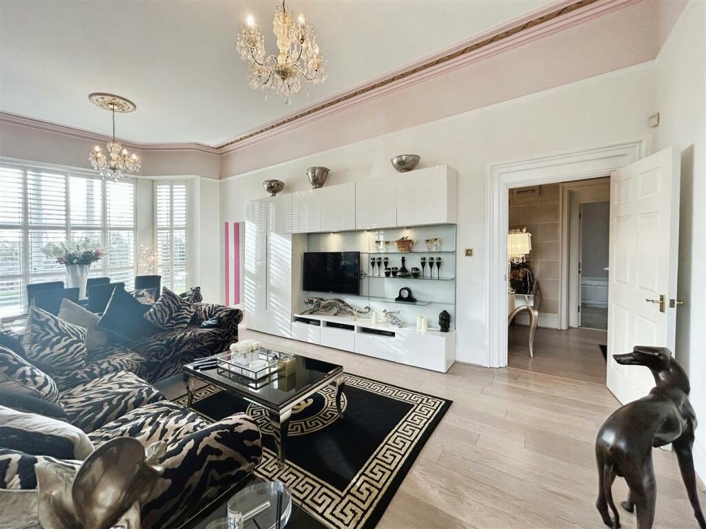 Additional property image - Wilhelmina Close, Leamington Spa