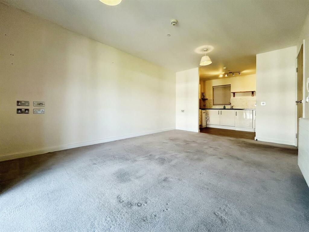 Additional property image - Queensway Court, Queensway, Leamington Spa