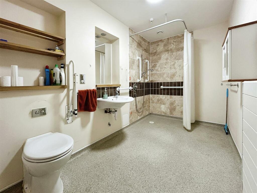Additional property image - Queensway Court, Queensway, Leamington Spa