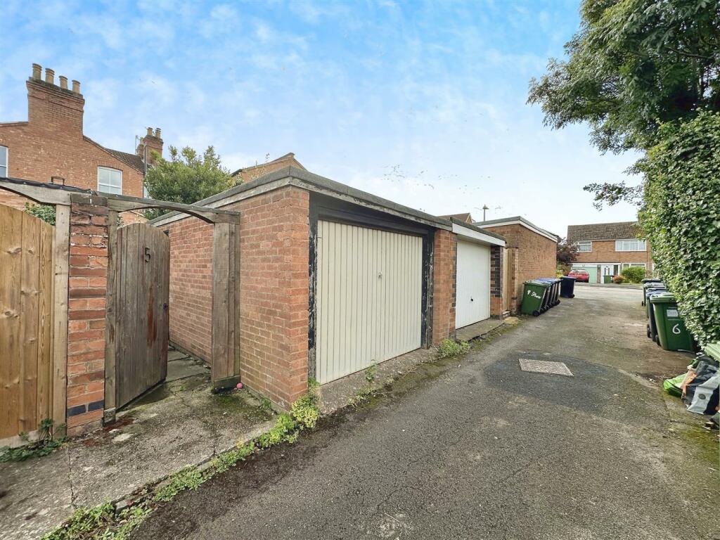 Additional property image - Brownlow Street, Leamington Spa