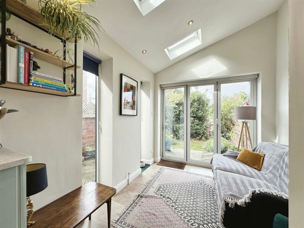 Additional property image - Brownlow Street, Leamington Spa