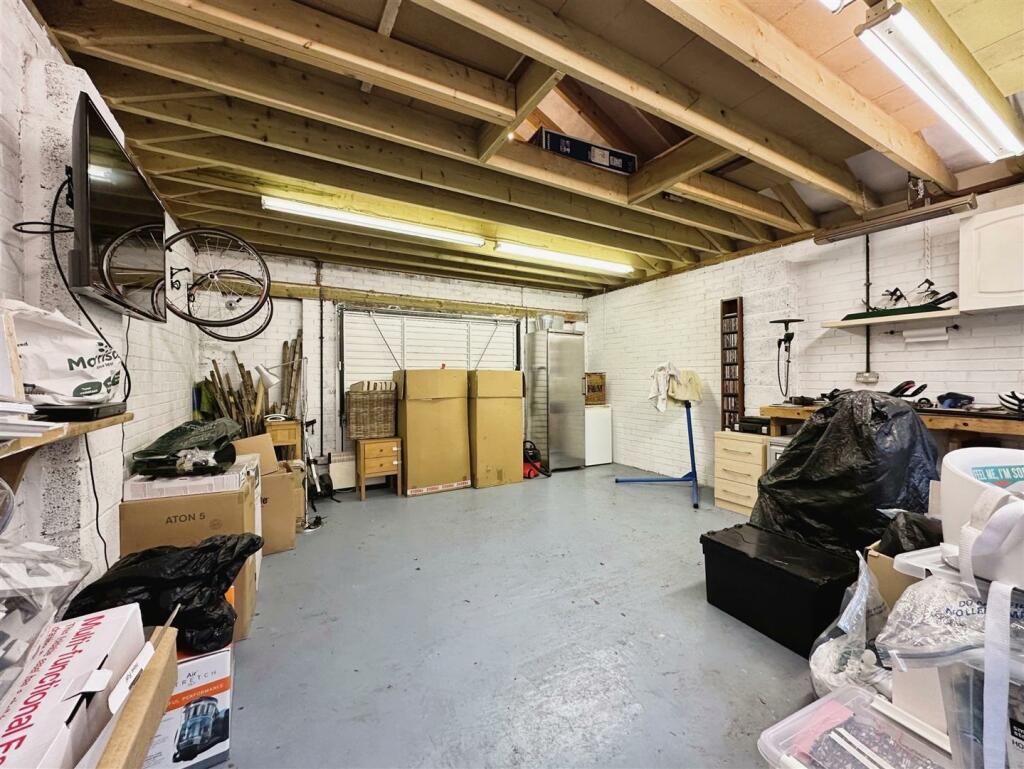 Additional property image - Gresham Avenue, Leamington Spa