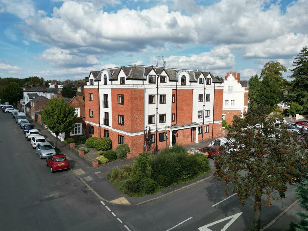Additional property image - Russell Terrace, Leamington Spa