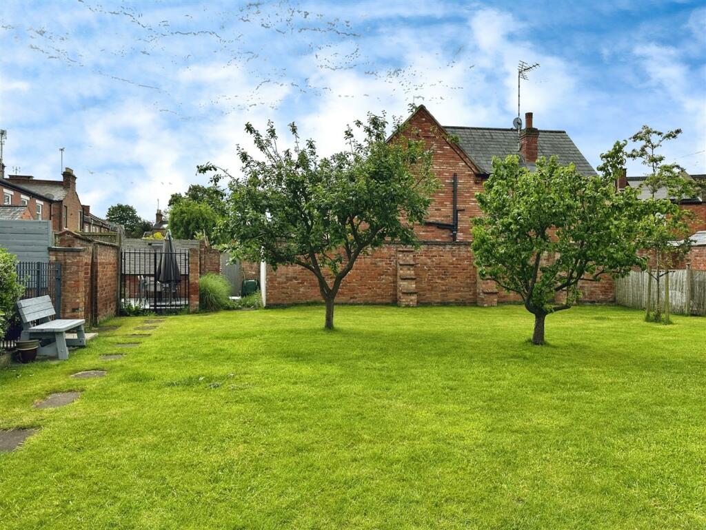 Additional property image - Leam Terrace, Leamington Spa