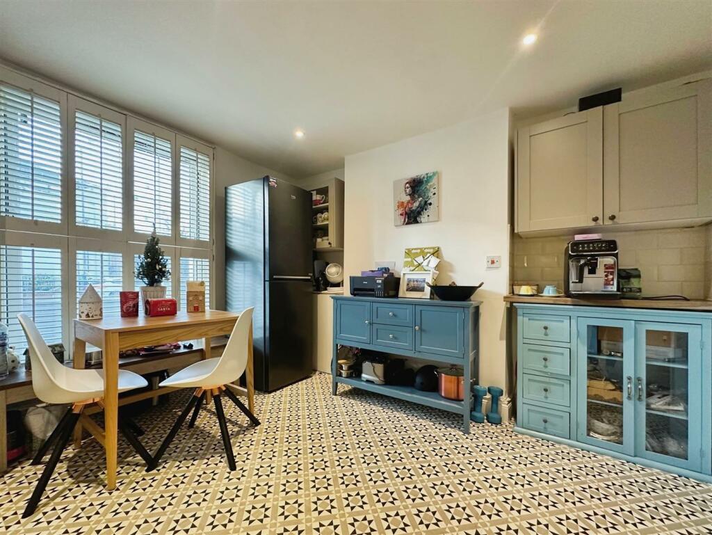Additional property image - Binswood Street, Leamington Spa
