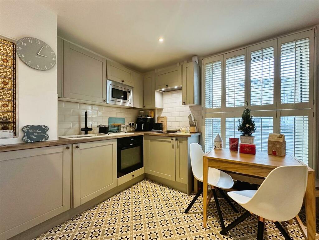 Additional property image - Binswood Street, Leamington Spa