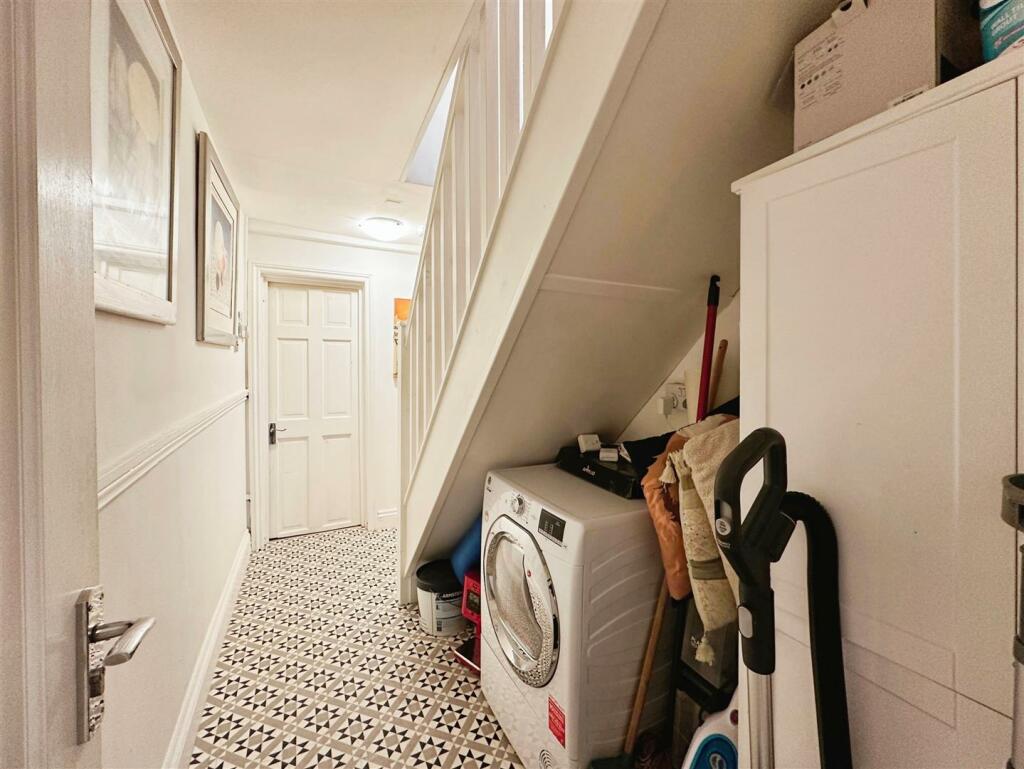 Additional property image - Binswood Street, Leamington Spa
