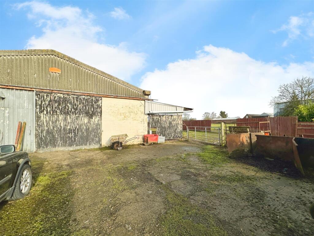 Additional property image - Harbury, Leamington Spa