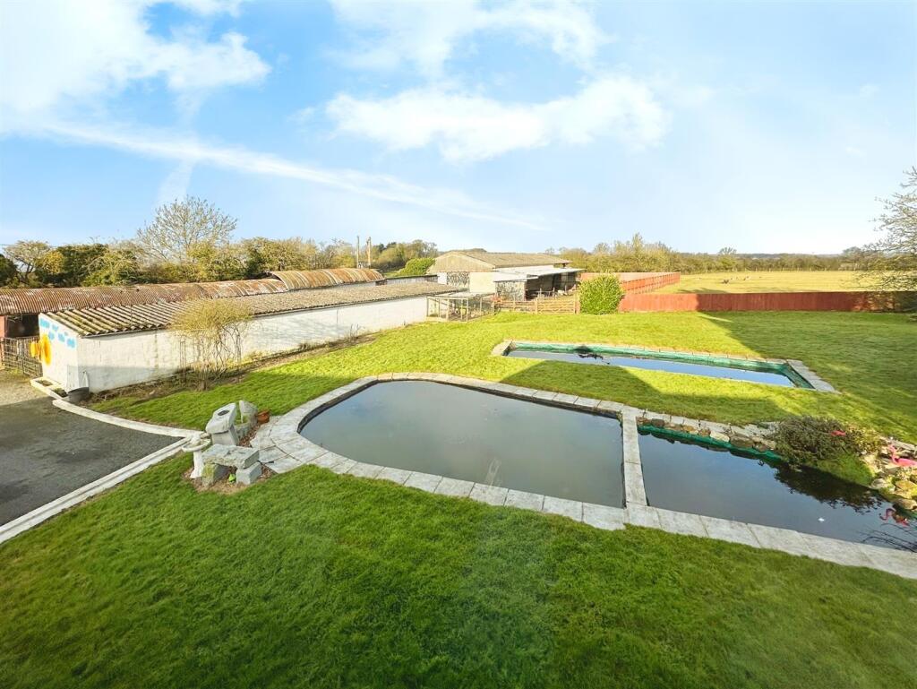 Additional property image - Harbury, Leamington Spa