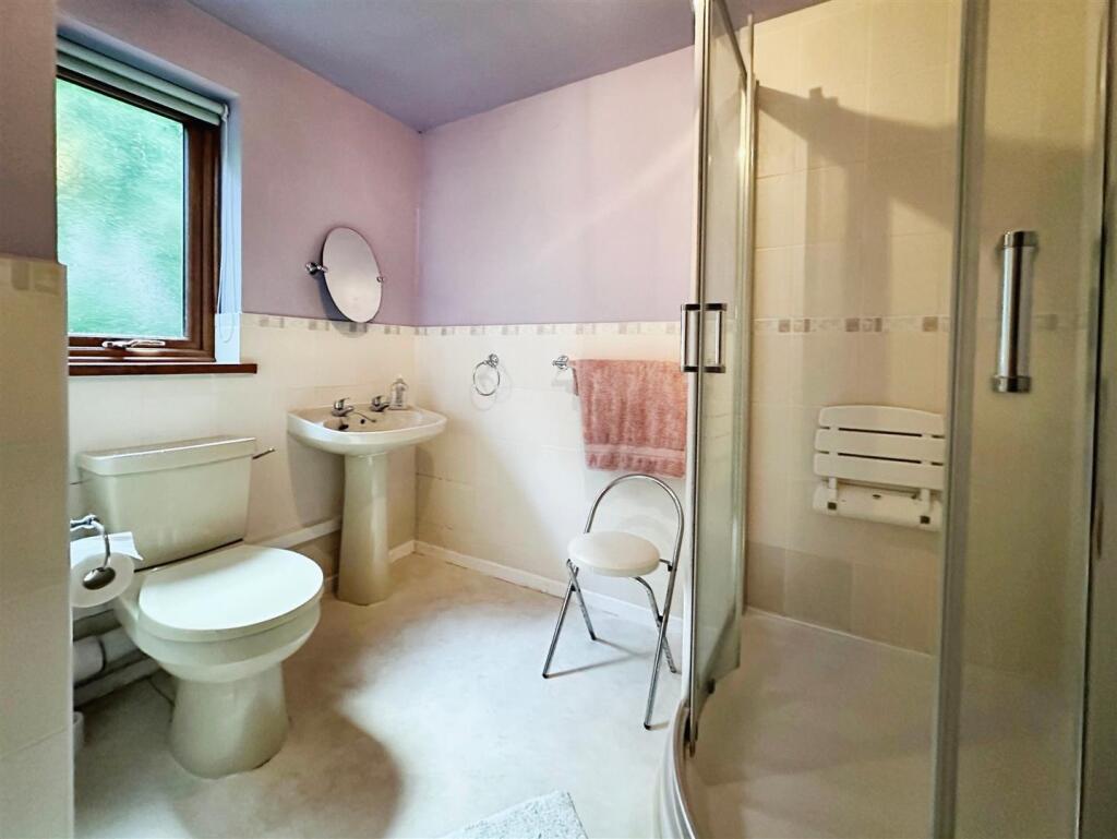 Additional property image - Harbury, Leamington Spa